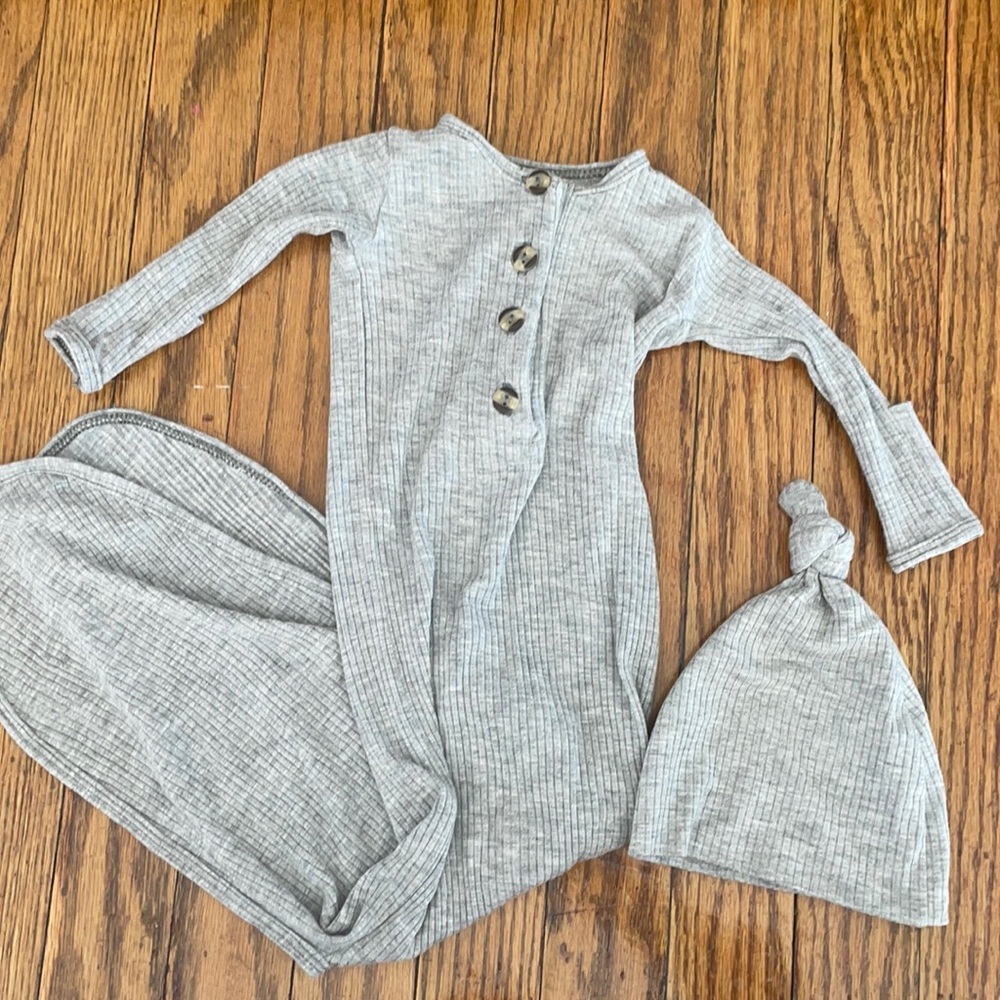 Lou Lou Gown and Hat EUC